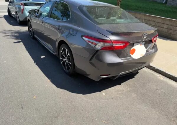 2018 toyota camry se sedan 4d