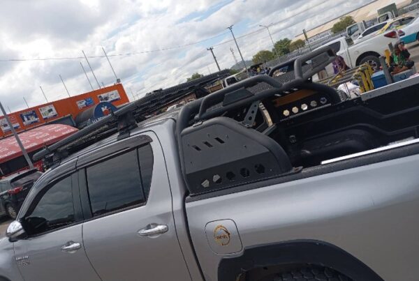 toyota hilux sr5